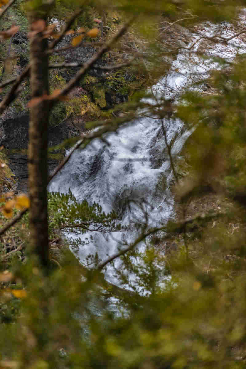 Huesca - parque nacional de Ordesa y Monte Perdido - valle de Ordesa 75 - cascada de Tamborretera.jpg